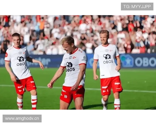 罗德里：欧冠淘汰赛多场关键战中的稳定控场大师