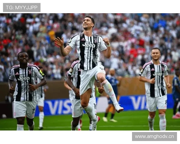 意欲崛起却陷困境，尤文图斯核心难题：依赖老将的战略能否走出战术危机？