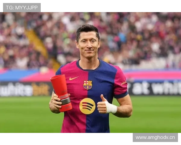 莱万转会巴萨是否正确：战术适配与竞技状态延续性分析