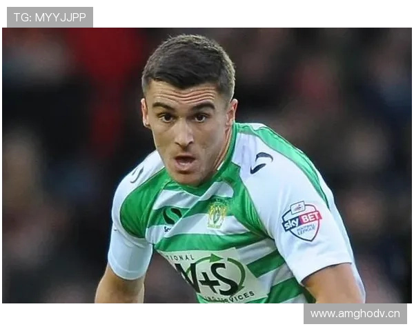 亚历克斯·摩根在家切牛排用的刀，比我一个月工资还贵