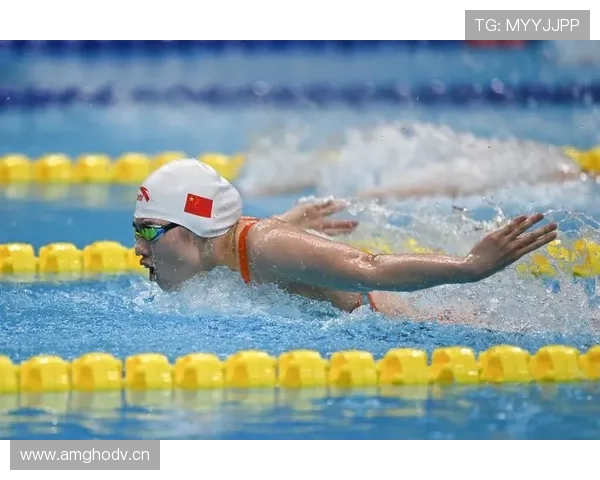 张雨霏训练完直接拎爱马仕去吃火锅？