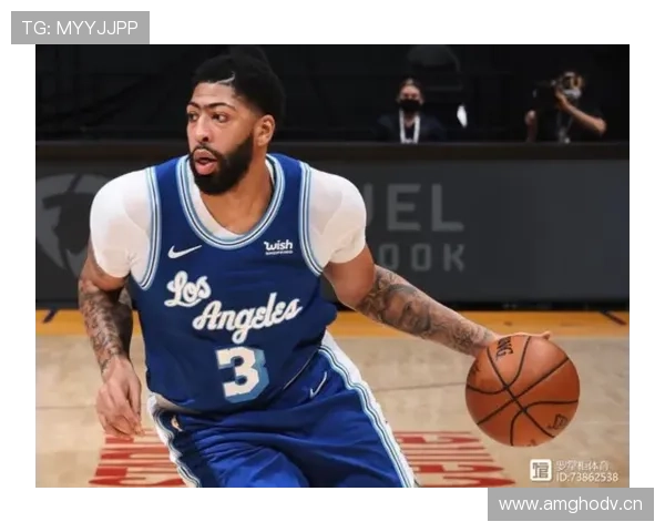 浓眉哥休赛期狂砸百万美元搞私人训练营，连厨师都配两个