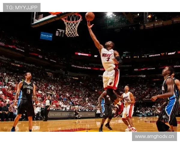 韦德突破创造关键得分差异，提升热火季后赛进攻效率